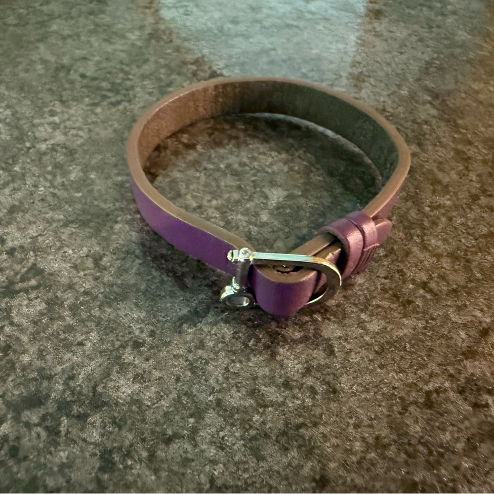Keep Collective bracelet. 9” end to end.